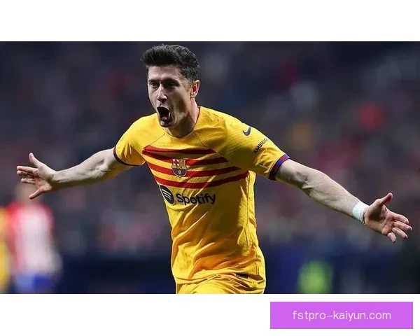 莱万多夫斯基降薪意愿明显，续约留队的可能性值得关注